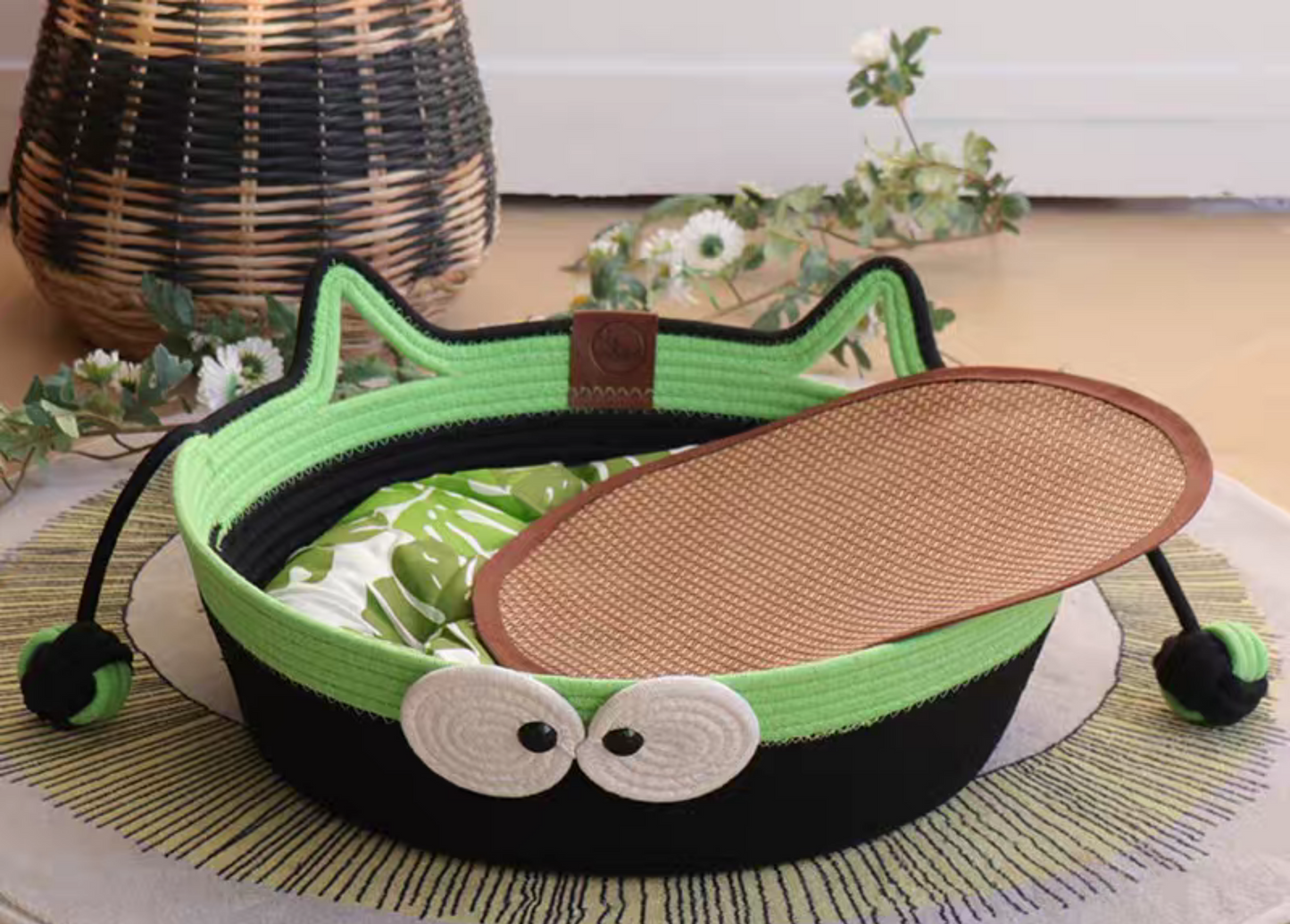 Woven Cat Nest – Durable Summer Pet Bed | Breathable, Lightweight Cat Sleeping Basket